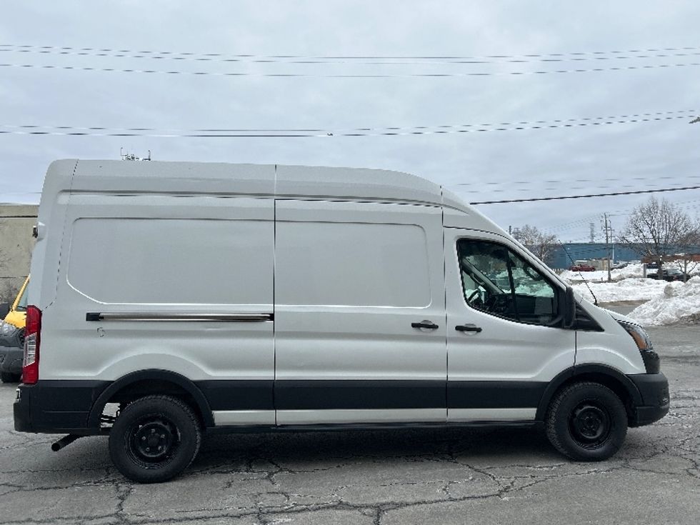 Cargo Van (Panel Van)-Light and Medium Duty Trucks-Ford-2021-Transit 250-Dartmouth-NS-123,817\n\t\tkm-$ 42,000 - Image 15