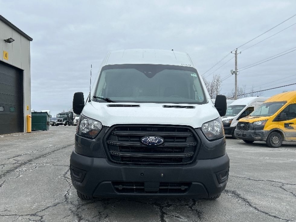 Cargo Van (Panel Van)-Light and Medium Duty Trucks-Ford-2021-Transit 250-Dartmouth-NS-123,817\n\t\tkm-$ 42,000 - Image 2