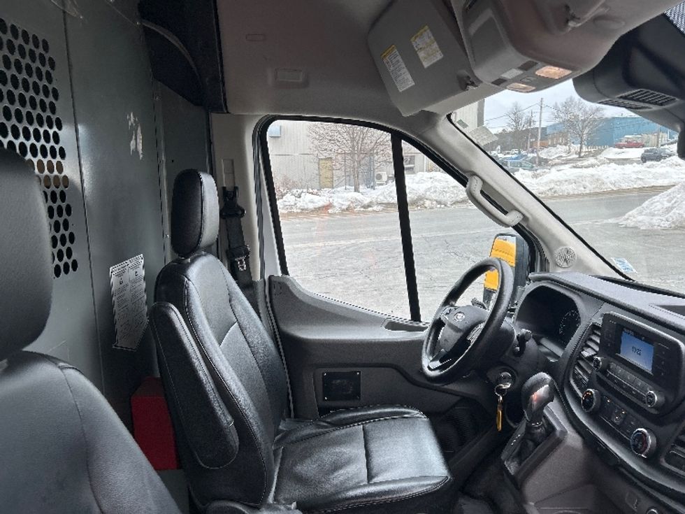 Cargo Van (Panel Van)-Light and Medium Duty Trucks-Ford-2021-Transit 250-Dartmouth-NS-123,817\n\t\tkm-$ 42,000 - Image 22