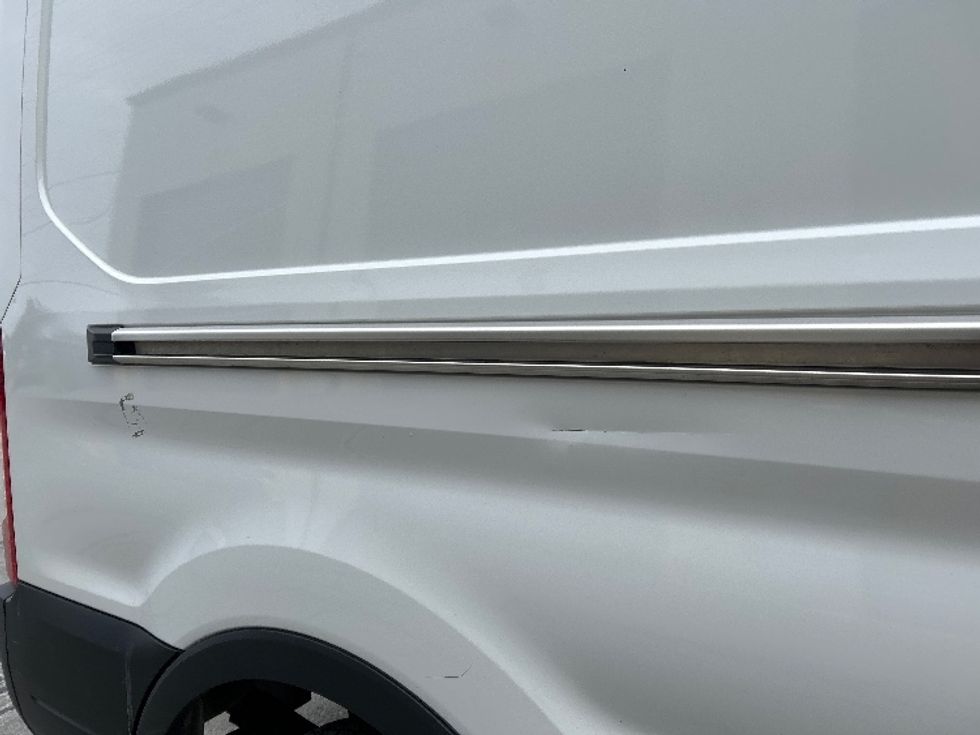 Cargo Van (Panel Van)-Light and Medium Duty Trucks-Ford-2021-Transit 250-Dartmouth-NS-123,817\n\t\tkm-$ 42,000 - Image 25