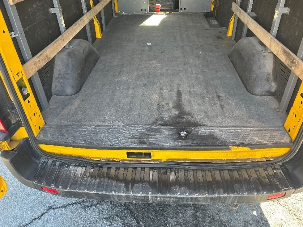 Cargo Van (Panel Van)-Light and Medium Duty Trucks-Ford-2021-Transit 250-Dartmouth-NS-210,292\n\t\tkm-$ 30,500 - Image 10