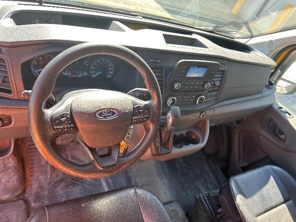 Cargo Van (Panel Van)-Light and Medium Duty Trucks-Ford-2021-Transit 250-Dartmouth-NS-210,292\n\t\tkm-$ 30,500 - Image 18