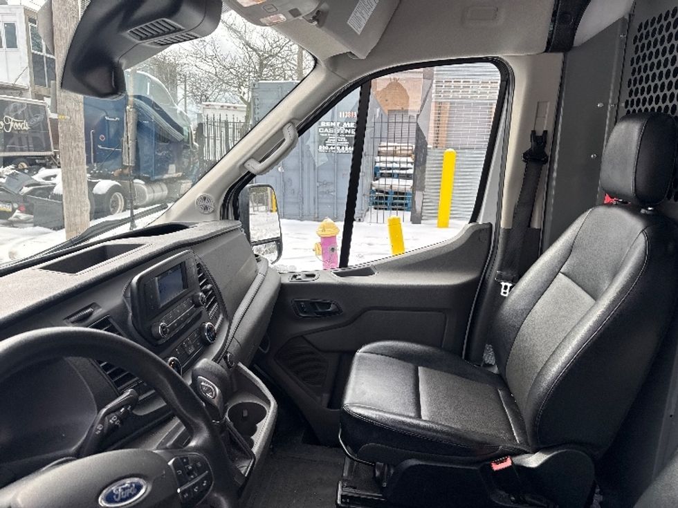 Cargo Van (Panel Van)-Light and Medium Duty Trucks-Ford-2021-Transit 250-Dayton-NJ-75,569\n\t\tmiles-$ 36,250 - Image 18