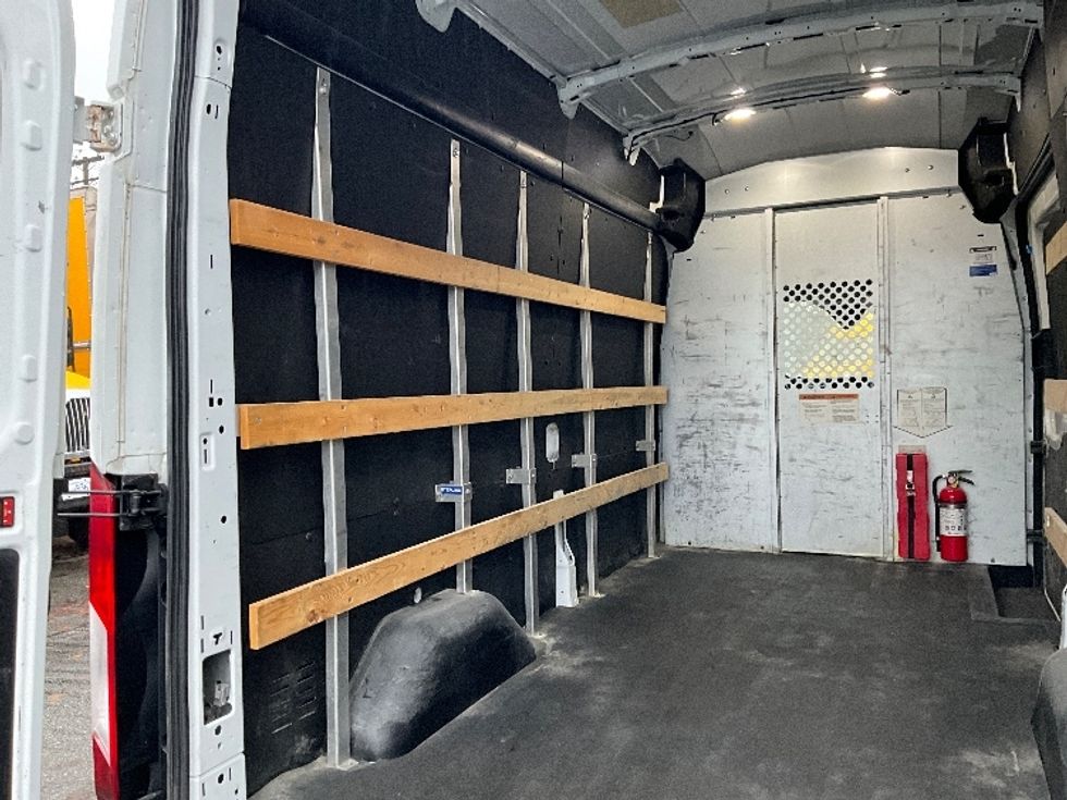 Cargo Van (Panel Van)-Light and Medium Duty Trucks-Ford-2021-Transit 250-Delta-BC-205,095\n\t\tkm-$ 37,250 - Image 8