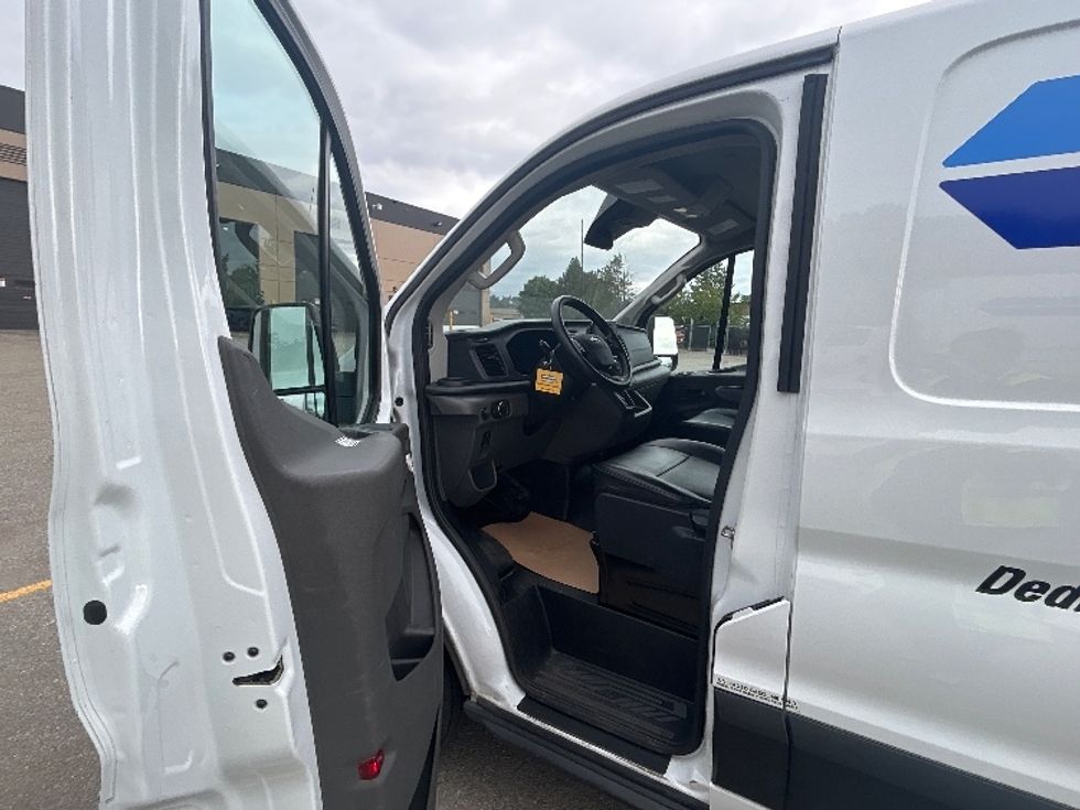 Cargo Van (Panel Van)-Light and Medium Duty Trucks-Ford-2021-Transit 250-Delta-BC-55,043\n\t\tkm-$ 42,000 - Image 13