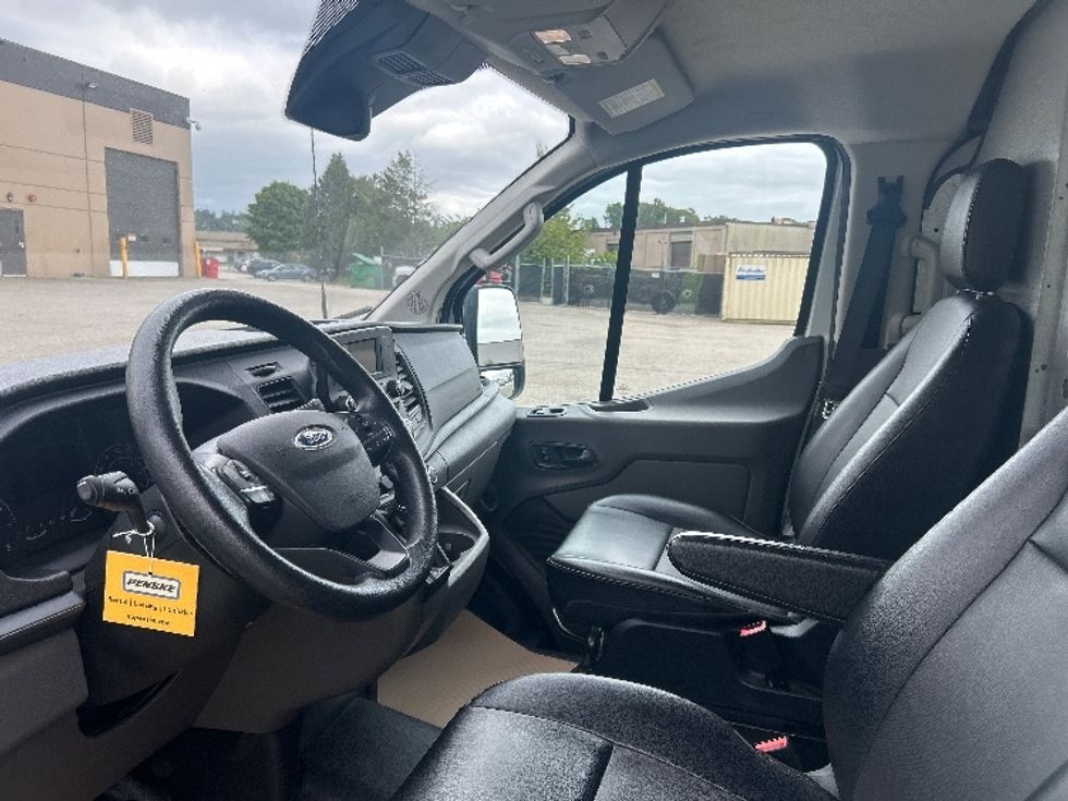 Cargo Van (Panel Van)-Light and Medium Duty Trucks-Ford-2021-Transit 250-Delta-BC-55,043\n\t\tkm-$ 42,000 - Image 16