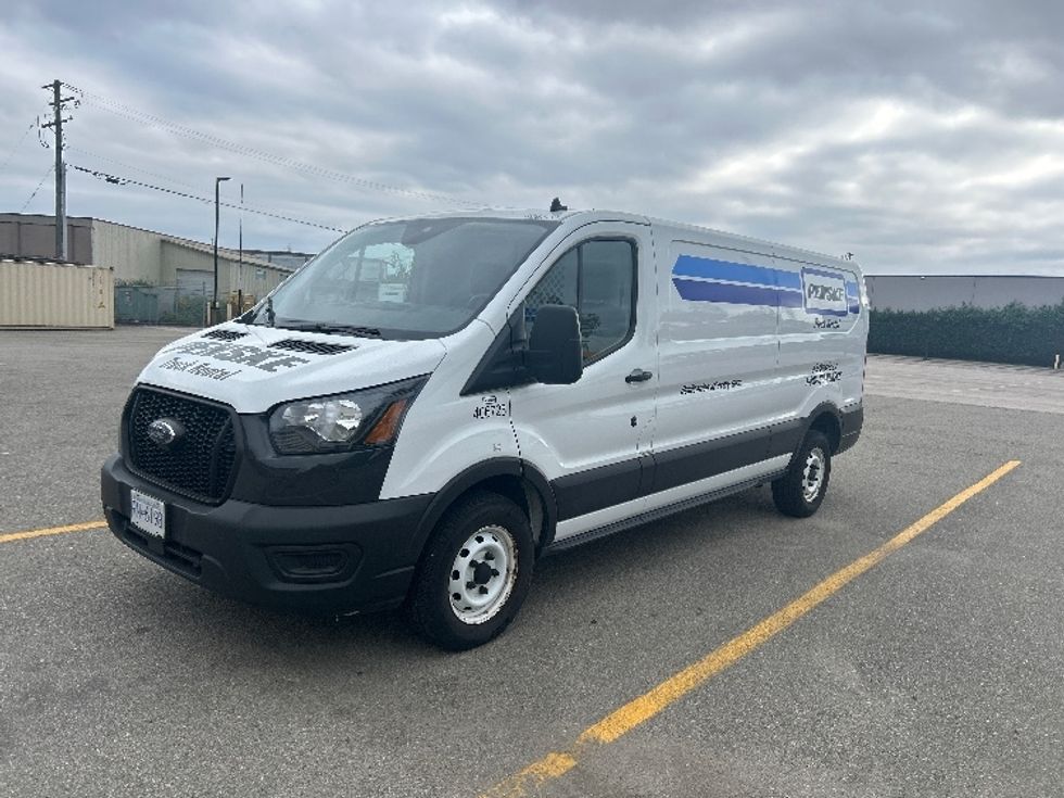 Cargo Van (Panel Van)-Light and Medium Duty Trucks-Ford-2021-Transit 250-Delta-BC-55,043\n\t\tkm-$ 42,000 - Image 3