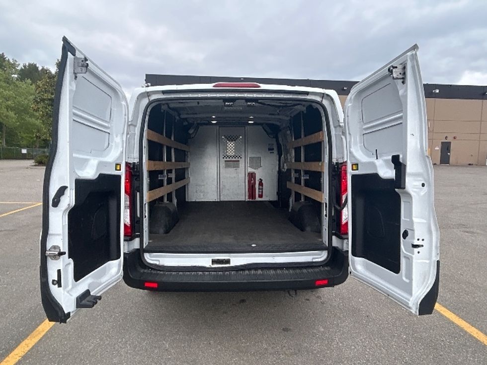 Cargo Van (Panel Van)-Light and Medium Duty Trucks-Ford-2021-Transit 250-Delta-BC-55,043\n\t\tkm-$ 42,000 - Image 7
