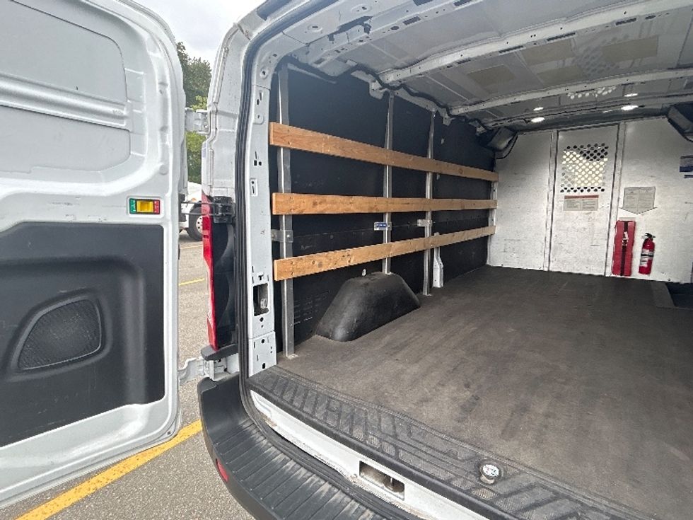 Cargo Van (Panel Van)-Light and Medium Duty Trucks-Ford-2021-Transit 250-Delta-BC-55,043\n\t\tkm-$ 42,000 - Image 9