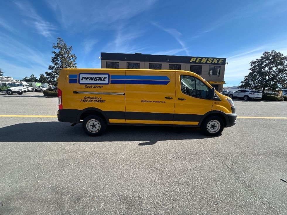 Cargo Van (Panel Van)-Light and Medium Duty Trucks-Ford-2021-Transit 250-Delta-BC-61,978\n\t\tkm-$ 38,000 - Image 12