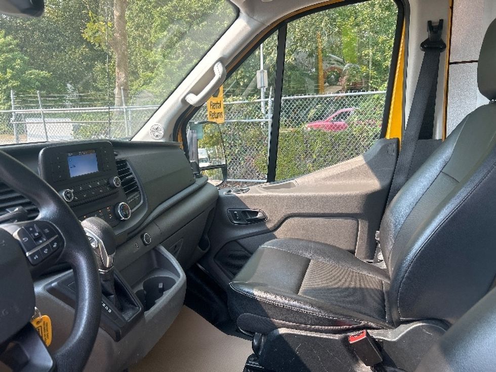 Cargo Van (Panel Van)-Light and Medium Duty Trucks-Ford-2021-Transit 250-Delta-BC-75,731\n\t\tkm-$ 36,250 - Image 16