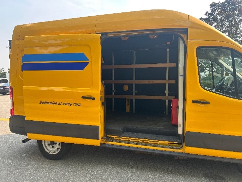 Cargo Van (Panel Van)-Light and Medium Duty Trucks-Ford-2021-Transit 250-Delta-BC-75,731\n\t\tkm-$ 36,250 - Image 22