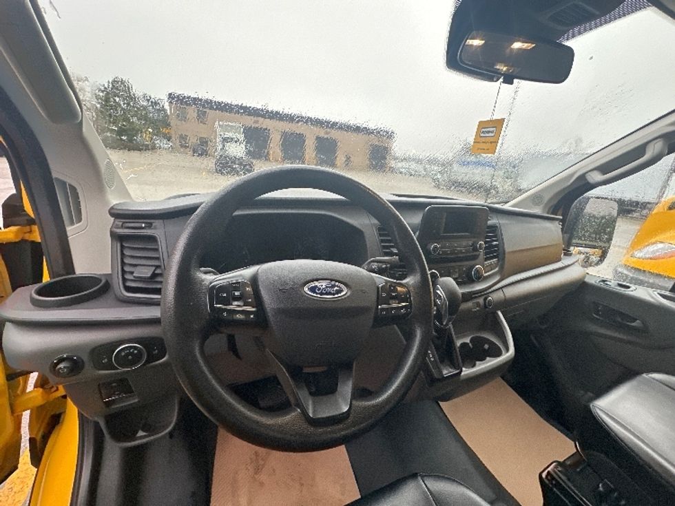 Cargo Van (Panel Van)-Light and Medium Duty Trucks-Ford-2021-Transit 250-Delta-BC-79,192\n\t\tkm-$ 36,750 - Image 14