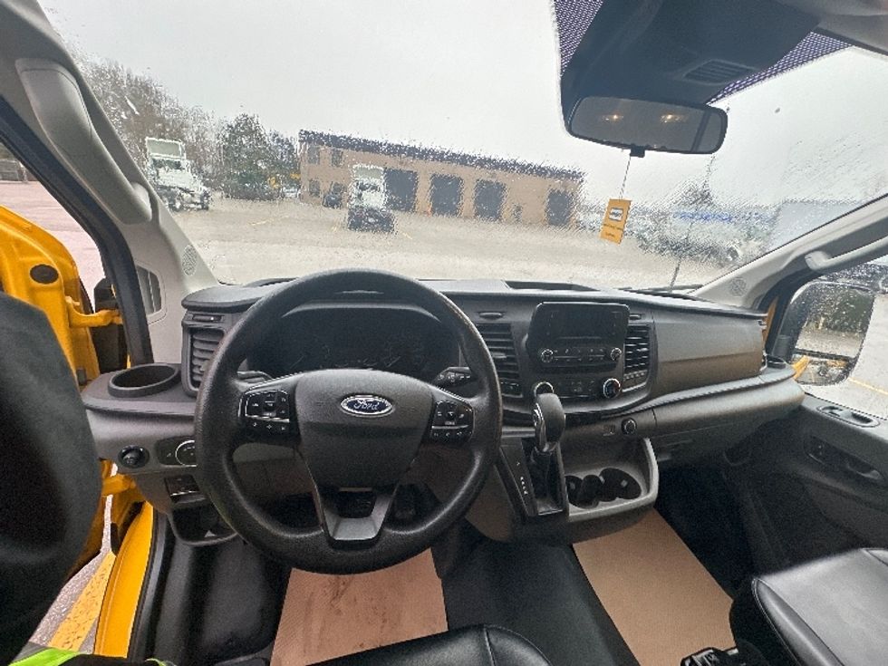 Cargo Van (Panel Van)-Light and Medium Duty Trucks-Ford-2021-Transit 250-Delta-BC-79,192\n\t\tkm-$ 36,750 - Image 15