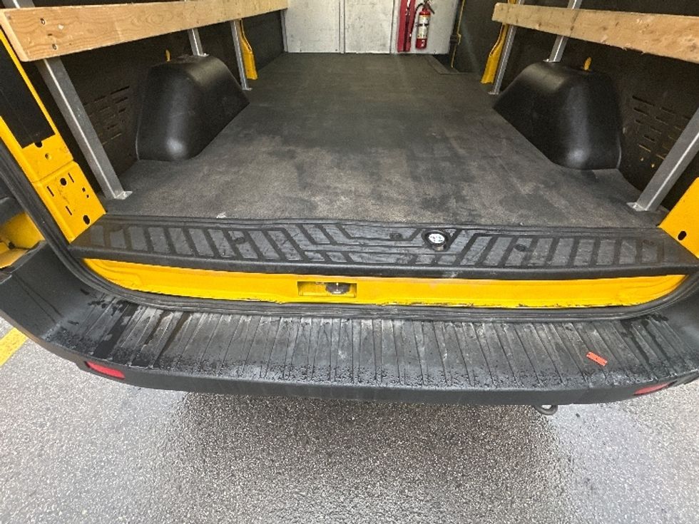 Cargo Van (Panel Van)-Light and Medium Duty Trucks-Ford-2021-Transit 250-Delta-BC-79,192\n\t\tkm-$ 36,750 - Image 8