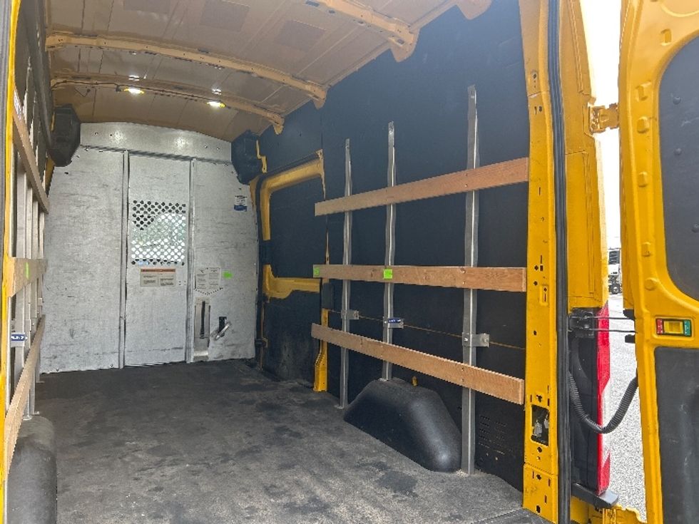 Cargo Van (Panel Van)-Light and Medium Duty Trucks-Ford-2021-Transit 250-Delta-BC-84,459\n\t\tkm-$ 41,500 - Image 10