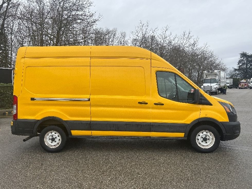 Cargo Van (Panel Van)-Light and Medium Duty Trucks-Ford-2021-Transit 250-Delta-BC-84,459\n\t\tkm-$ 41,500 - Image 12