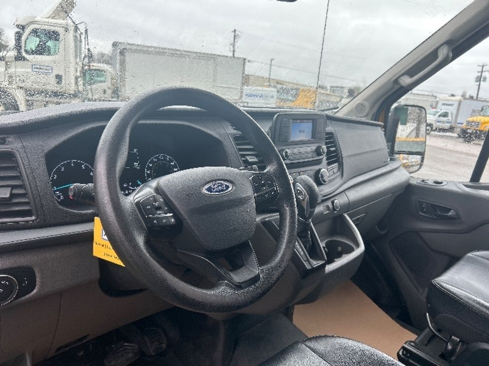 Cargo Van (Panel Van)-Light and Medium Duty Trucks-Ford-2021-Transit 250-Delta-BC-84,459\n\t\tkm-$ 41,500 - Image 14