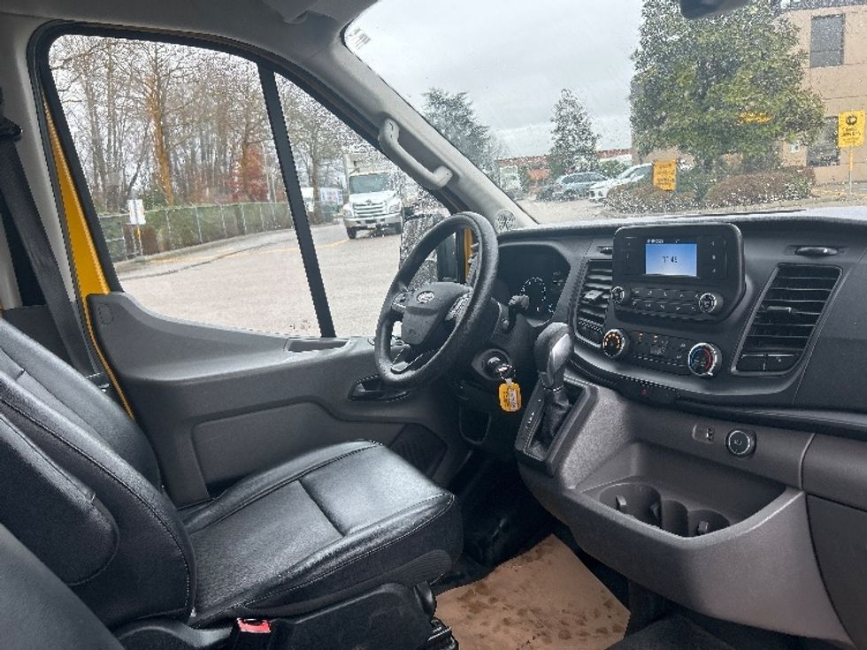 Cargo Van (Panel Van)-Light and Medium Duty Trucks-Ford-2021-Transit 250-Delta-BC-84,459\n\t\tkm-$ 41,500 - Image 19