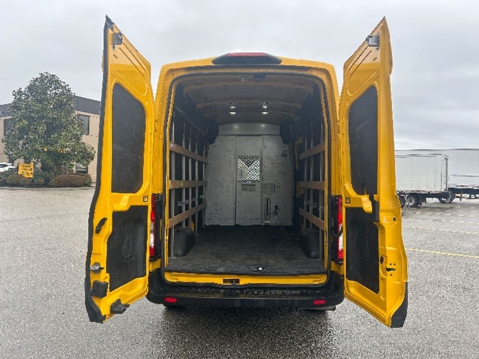 Cargo Van (Panel Van)-Light and Medium Duty Trucks-Ford-2021-Transit 250-Delta-BC-84,459\n\t\tkm-$ 41,500 - Image 7