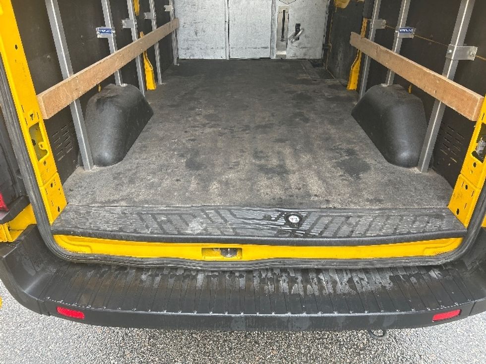 Cargo Van (Panel Van)-Light and Medium Duty Trucks-Ford-2021-Transit 250-Delta-BC-84,459\n\t\tkm-$ 41,500 - Image 8