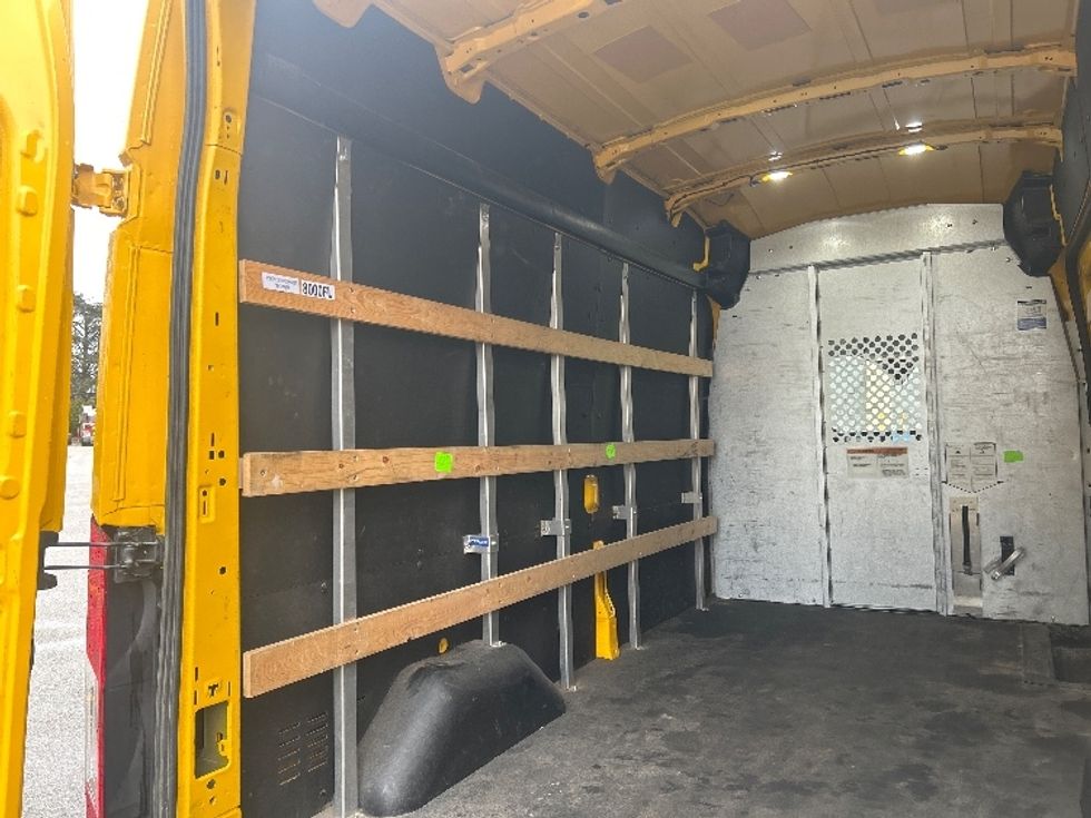 Cargo Van (Panel Van)-Light and Medium Duty Trucks-Ford-2021-Transit 250-Delta-BC-84,459\n\t\tkm-$ 41,500 - Image 9