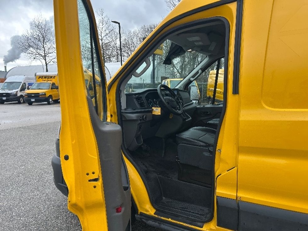 Cargo Van (Panel Van)-Light and Medium Duty Trucks-Ford-2021-Transit 250-Delta-BC-87,096\n\t\tkm-$ 41,250 - Image 13