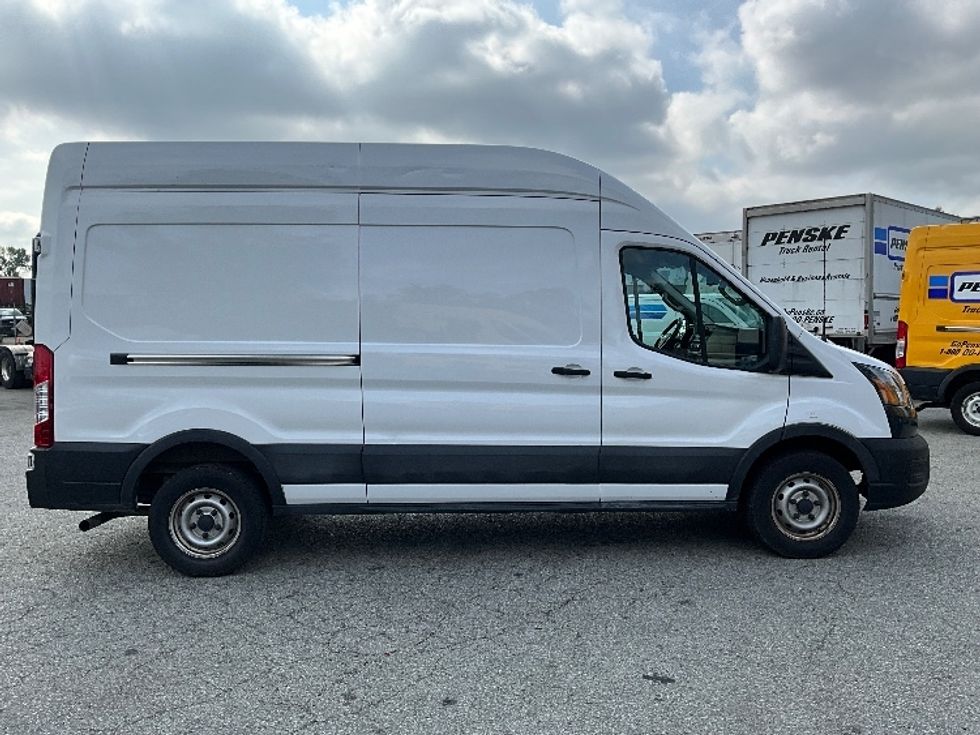 Cargo Van (Panel Van)-Light and Medium Duty Trucks-Ford-2021-Transit 250-Delta-BC-89,965\n\t\tkm-$ 45,750 - Image 14