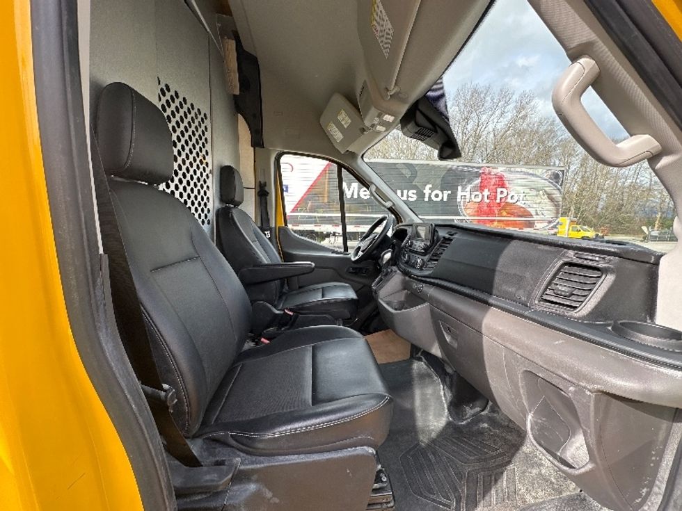 Cargo Van (Panel Van)-Light and Medium Duty Trucks-Ford-2021-Transit 250-Delta-BC-94,586\n\t\tkm-$ 40,750 - Image 18