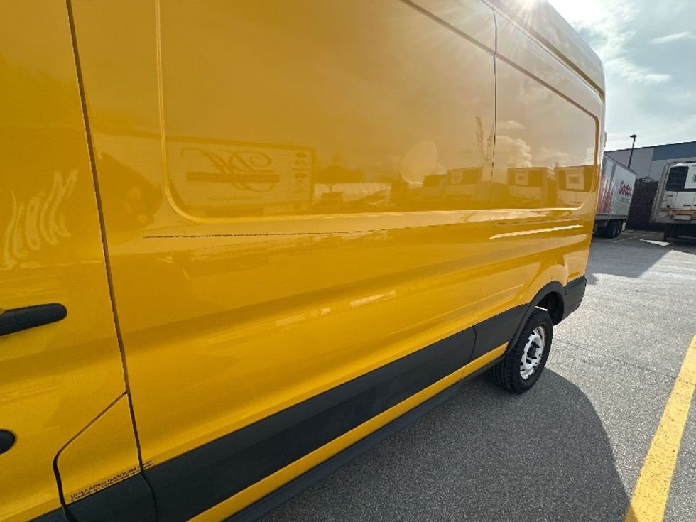 Cargo Van (Panel Van)-Light and Medium Duty Trucks-Ford-2021-Transit 250-Delta-BC-94,586\n\t\tkm-$ 40,750 - Image 22