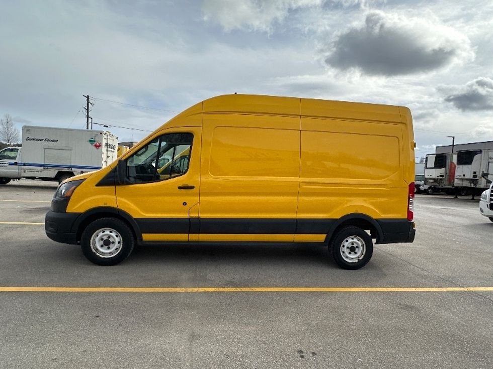 Cargo Van (Panel Van)-Light and Medium Duty Trucks-Ford-2021-Transit 250-Delta-BC-94,586\n\t\tkm-$ 40,750 - Image 4