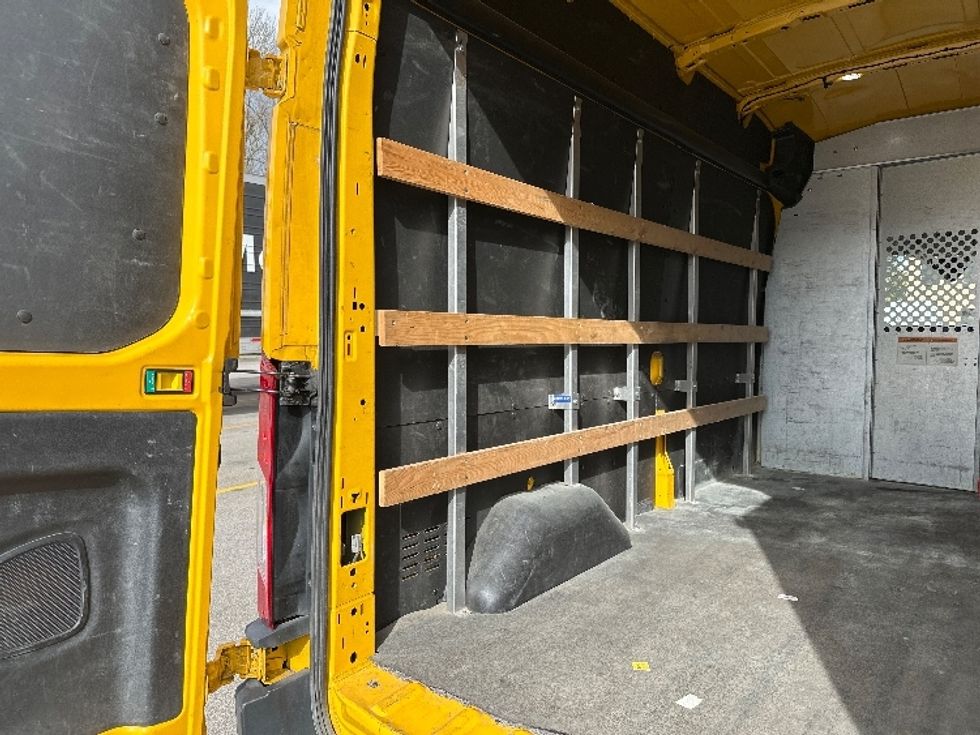 Cargo Van (Panel Van)-Light and Medium Duty Trucks-Ford-2021-Transit 250-Delta-BC-94,586\n\t\tkm-$ 40,750 - Image 8