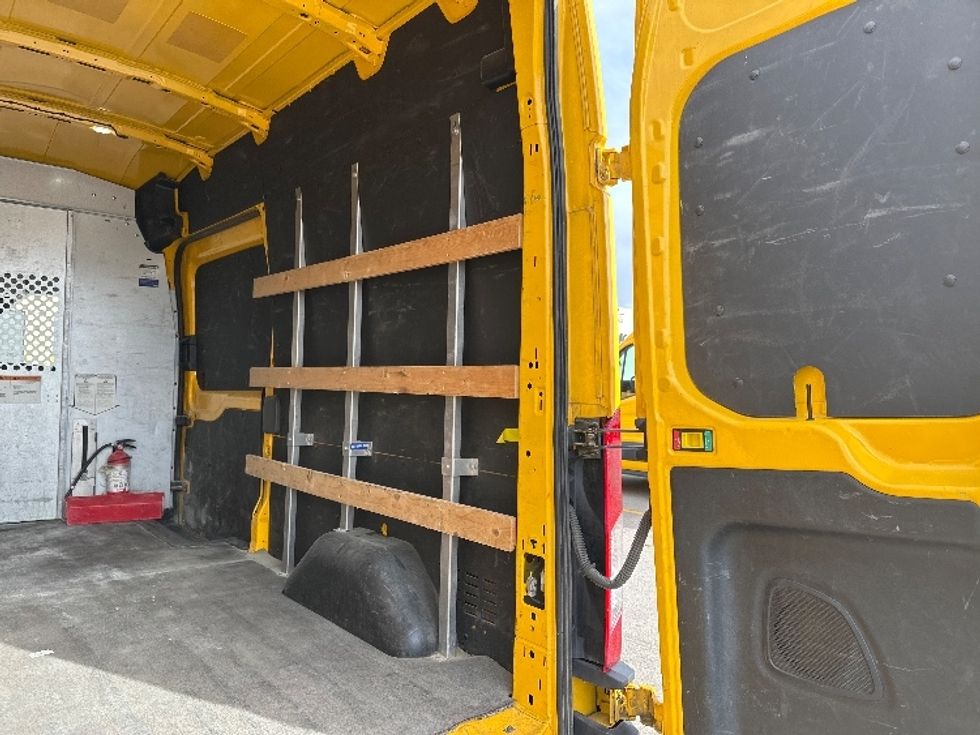 Cargo Van (Panel Van)-Light and Medium Duty Trucks-Ford-2021-Transit 250-Delta-BC-94,586\n\t\tkm-$ 40,750 - Image 9