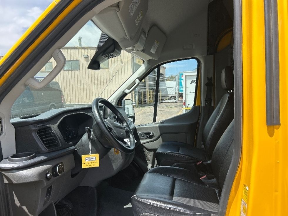 Cargo Van (Panel Van)-Light and Medium Duty Trucks-Ford-2021-Transit 250-Denver-CO-87,553\n\t\tmiles-$ 30,500 - Image 15