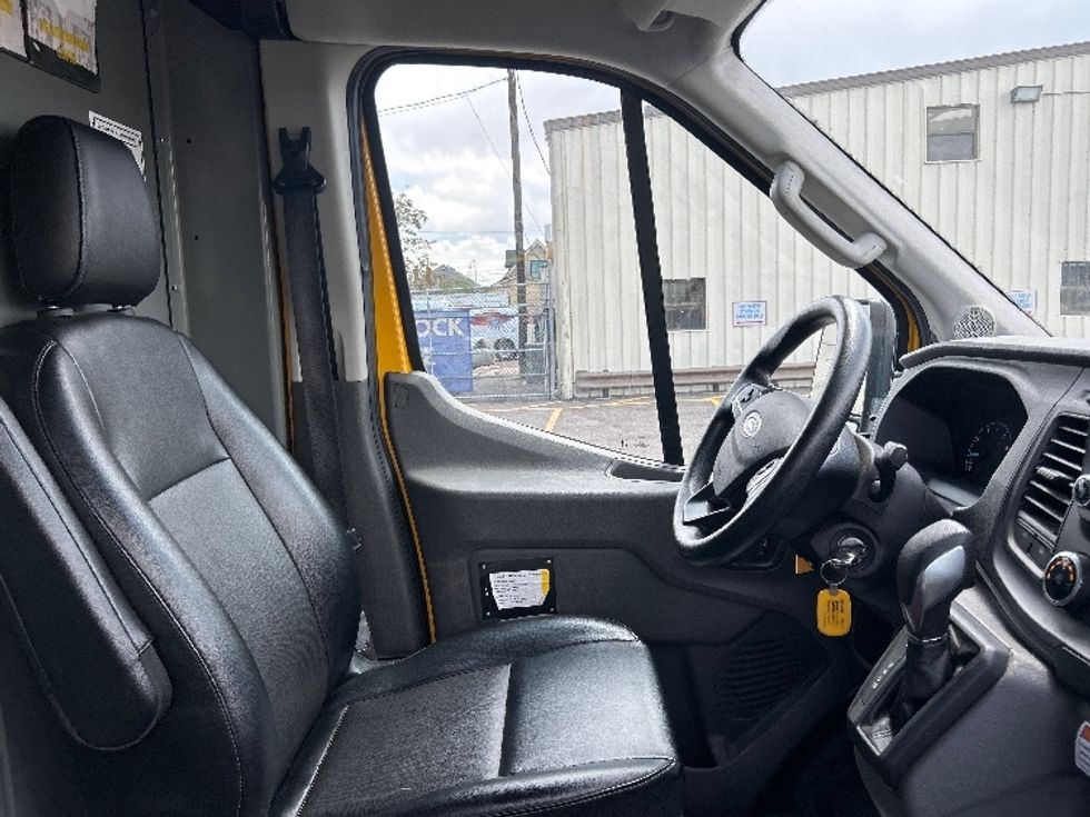 Cargo Van (Panel Van)-Light and Medium Duty Trucks-Ford-2021-Transit 250-Denver-CO-87,553\n\t\tmiles-$ 30,500 - Image 21