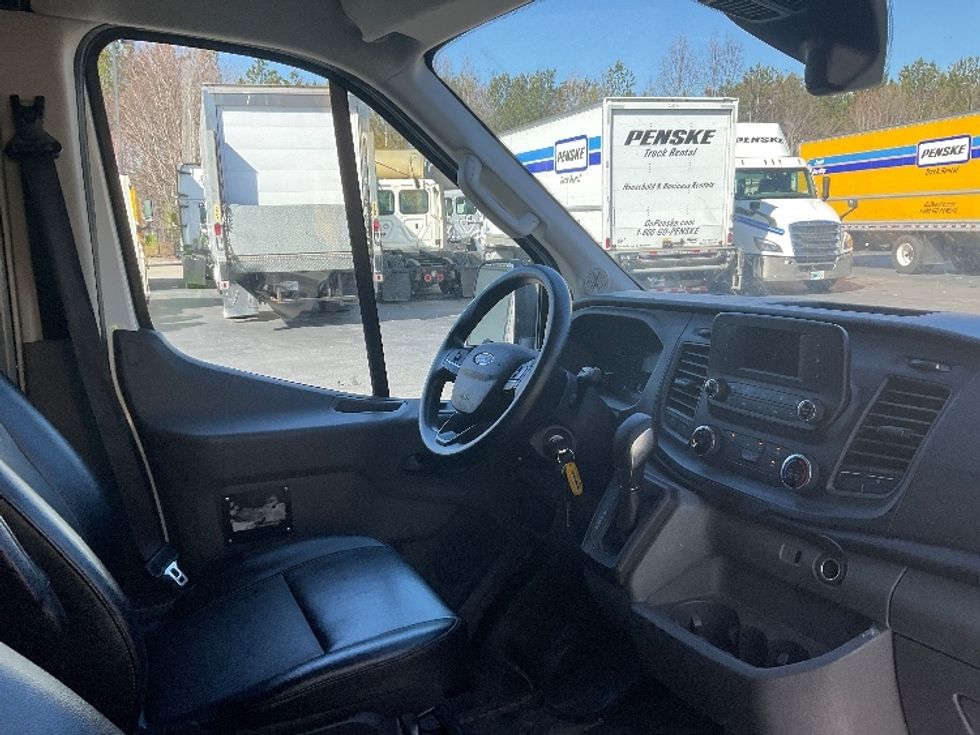 Cargo Van (Panel Van)-Light and Medium Duty Trucks-Ford-2021-Transit 250-Duluth-GA-103,714\n\t\tmiles-$ 33,500 - Image 21