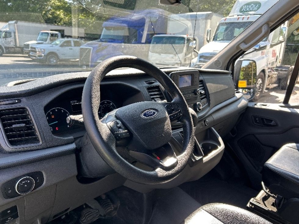 Cargo Van (Panel Van)-Light and Medium Duty Trucks-Ford-2021-Transit 250-Duluth-GA-58,445\n\t\tmiles-$ 37,750 - Image 16