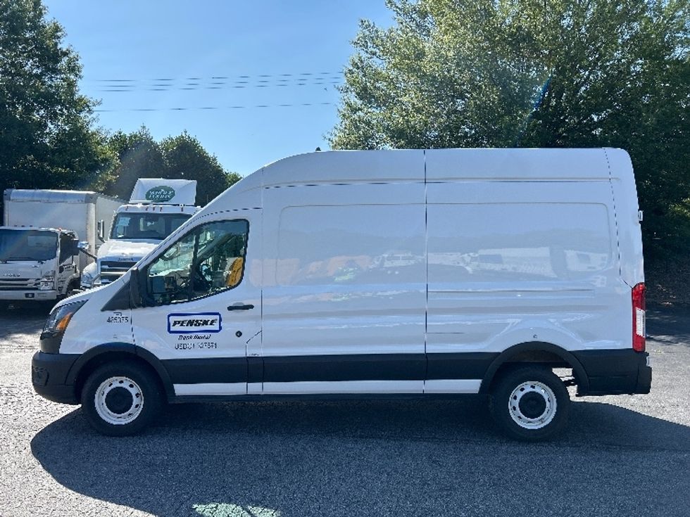 Cargo Van (Panel Van)-Light and Medium Duty Trucks-Ford-2021-Transit 250-Duluth-GA-58,445\n\t\tmiles-$ 37,750 - Image 4