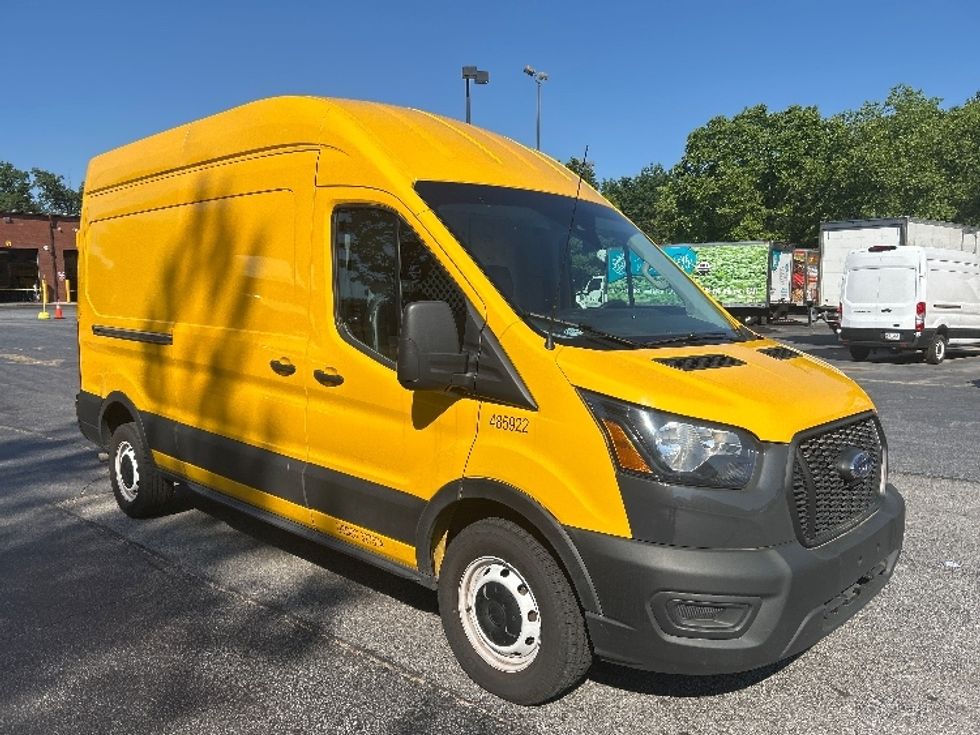 Cargo Van (Panel Van)-Light and Medium Duty Trucks-Ford-2021-Transit 250-Duluth-GA-86,203\n\t\tmiles-$ 30,500 - Image 1