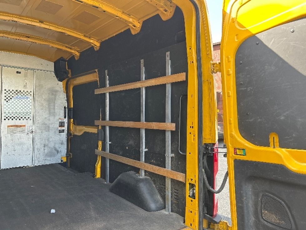 Cargo Van (Panel Van)-Light and Medium Duty Trucks-Ford-2021-Transit 250-Duluth-GA-86,203\n\t\tmiles-$ 30,500 - Image 11