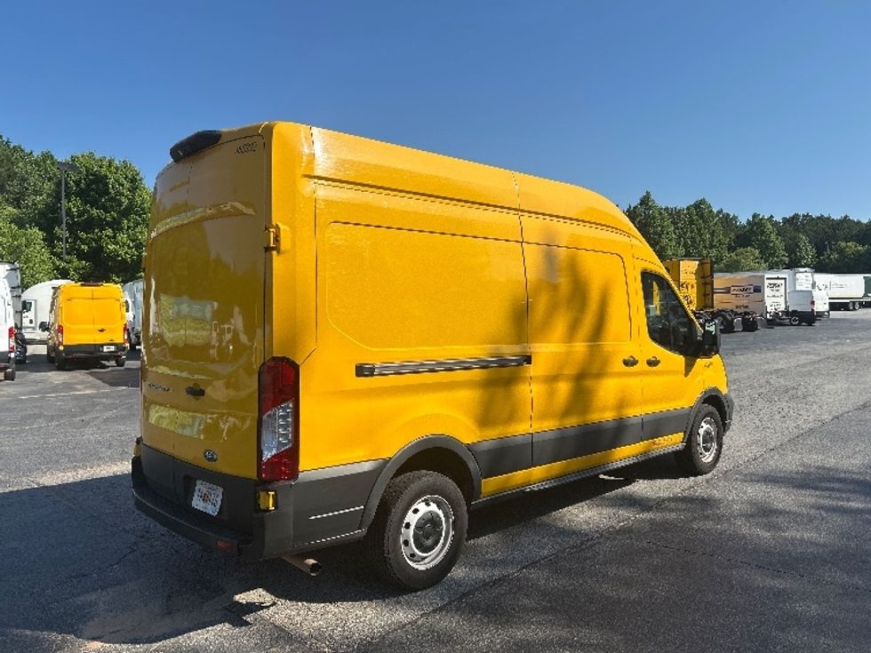 Cargo Van (Panel Van)-Light and Medium Duty Trucks-Ford-2021-Transit 250-Duluth-GA-86,203\n\t\tmiles-$ 30,500 - Image 12