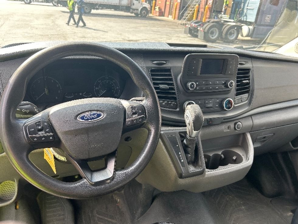 Cargo Van (Panel Van)-Light and Medium Duty Trucks-Ford-2021-Transit 250-Duluth-GA-86,203\n\t\tmiles-$ 30,500 - Image 17