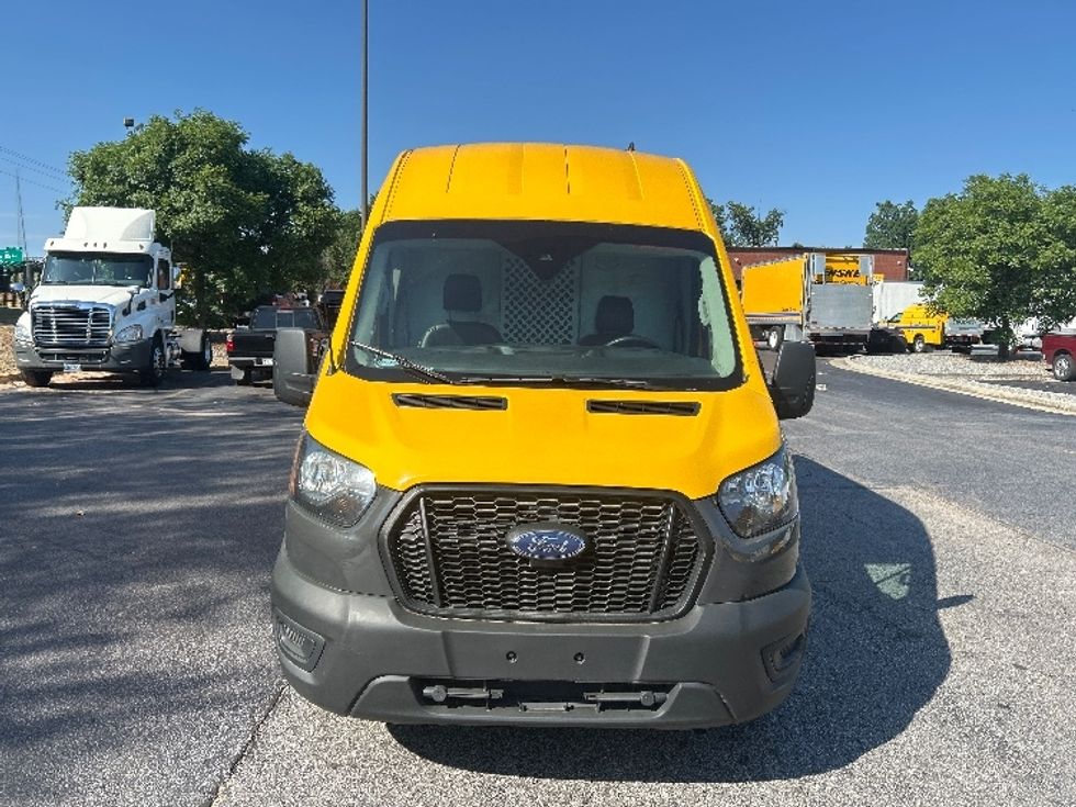 Cargo Van (Panel Van)-Light and Medium Duty Trucks-Ford-2021-Transit 250-Duluth-GA-86,203\n\t\tmiles-$ 30,500 - Image 2