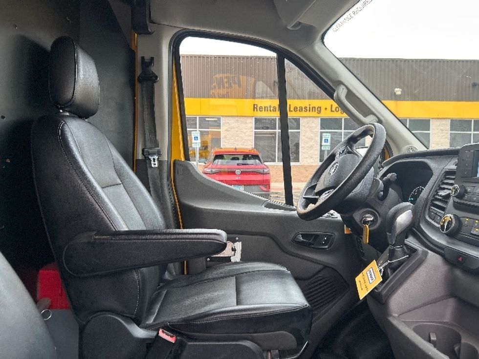Cargo Van (Panel Van)-Light and Medium Duty Trucks-Ford-2021-Transit 250-East Chicago-IN-49,715\n\t\tmiles-$ 33,750 - Image 21