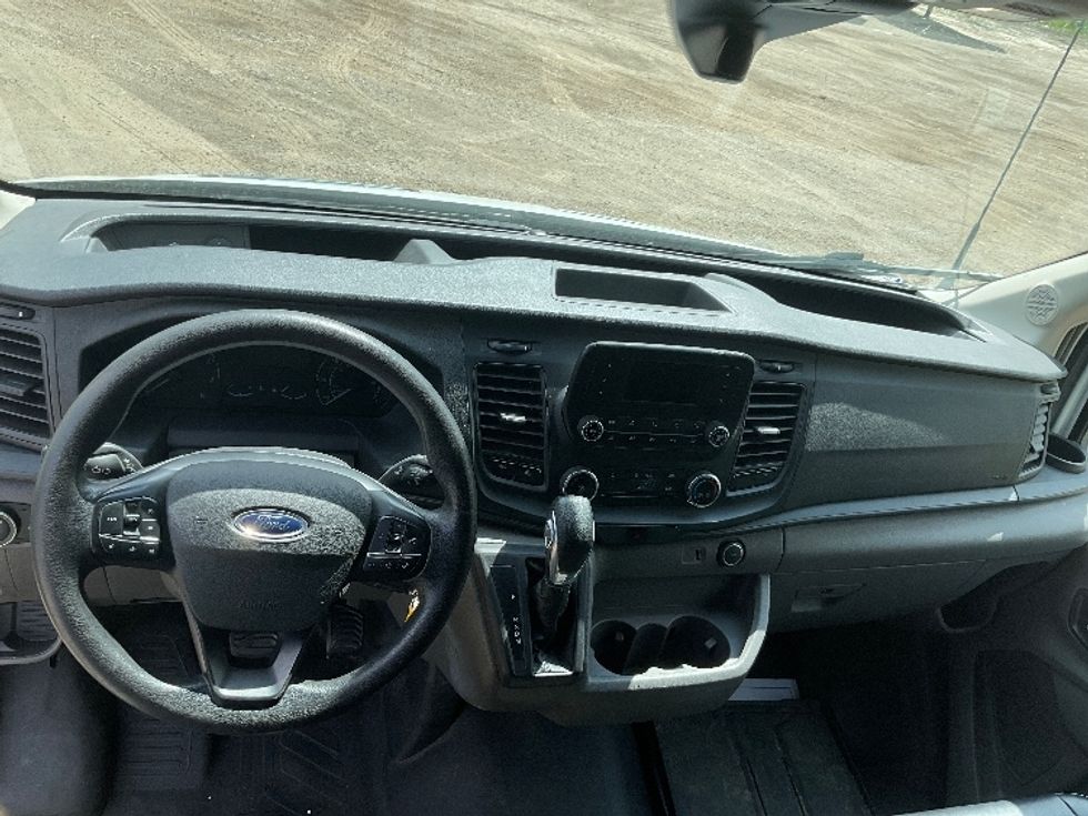 Cargo Van (Panel Van)-Light and Medium Duty Trucks-Ford-2021-Transit 250-East Chicago-IN-55,792\n\t\tmiles-$ 38,000 - Image 16