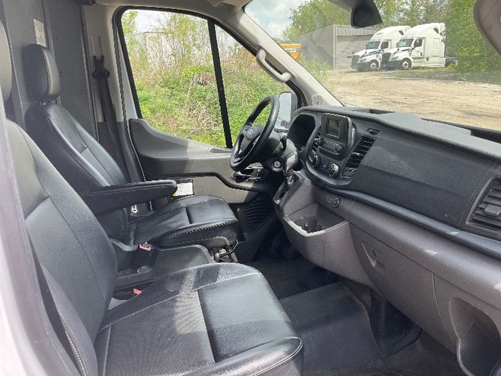 Cargo Van (Panel Van)-Light and Medium Duty Trucks-Ford-2021-Transit 250-East Chicago-IN-55,792\n\t\tmiles-$ 38,000 - Image 20