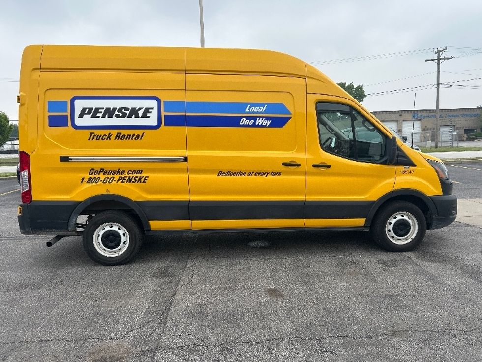 Cargo Van (Panel Van)-Light and Medium Duty Trucks-Ford-2021-Transit 250-East Chicago-IN-82,478\n\t\tmiles-$ 30,750 - Image 15