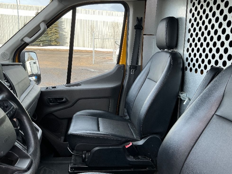 Cargo Van (Panel Van)-Light and Medium Duty Trucks-Ford-2021-Transit 250-Edmonton-AB-152,250\n\t\tkm-$ 43,750 - Image 17