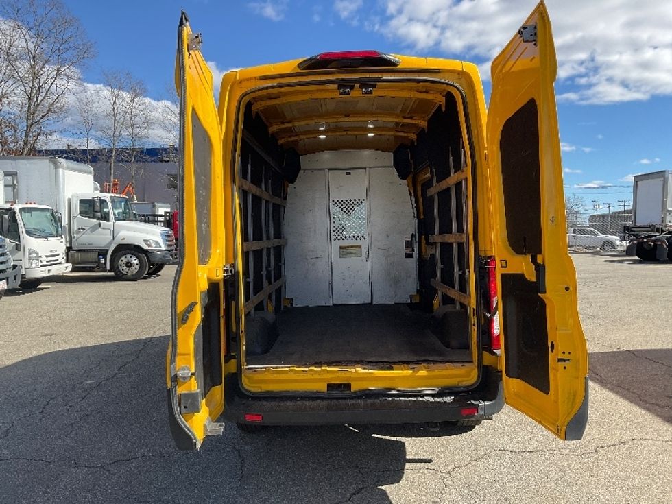 2021 Ford Transit photo 8