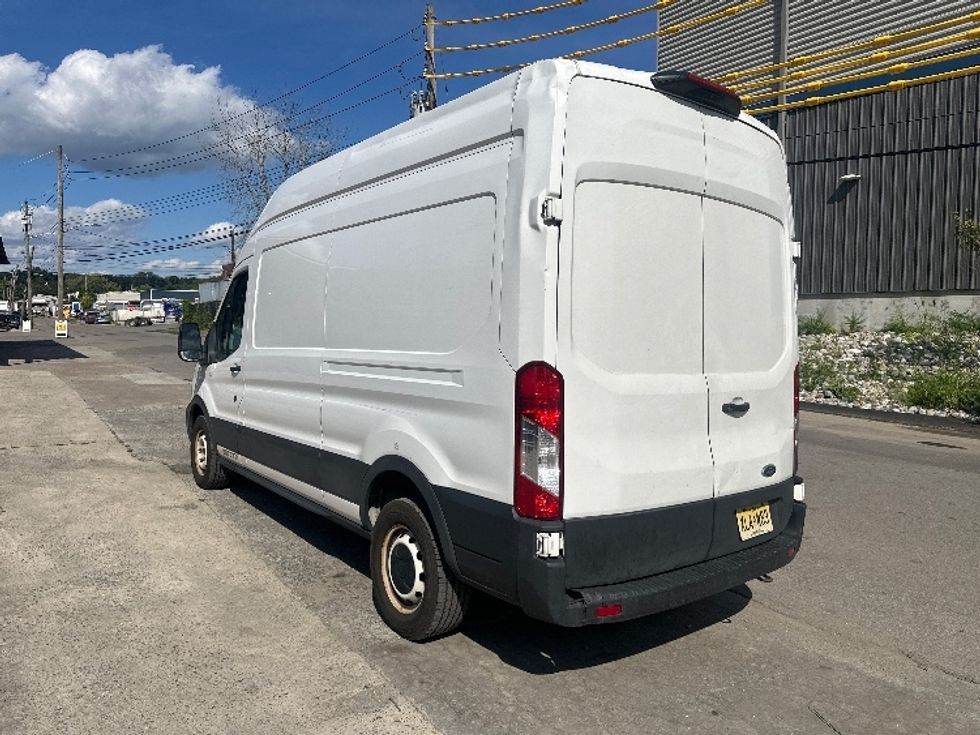 Cargo Van (Panel Van)-Light and Medium Duty Trucks-Ford-2021-Transit 250-Elmsford-NY-114,018\n\t\tmiles-$ 32,250 - Image 6